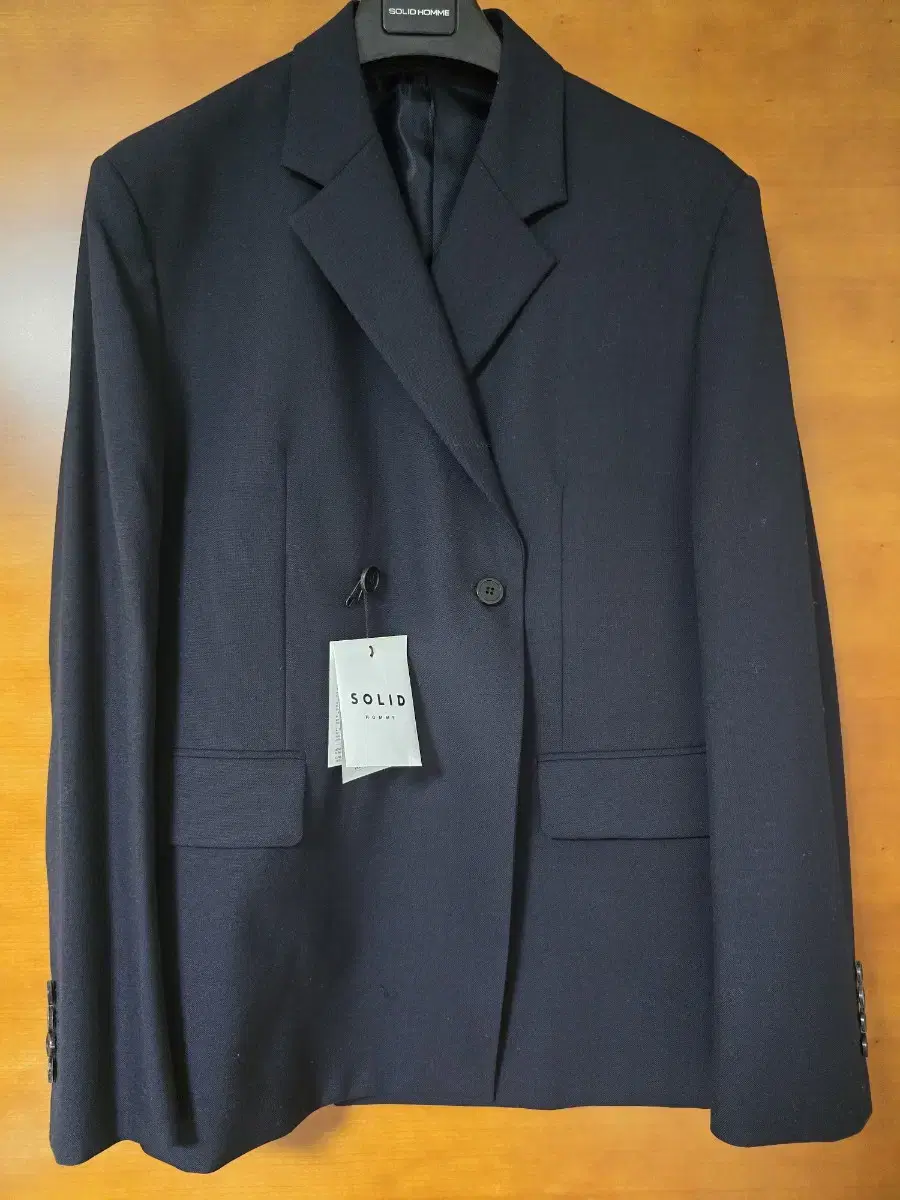 Solid Homme four-button jacket for sale (new) navy color