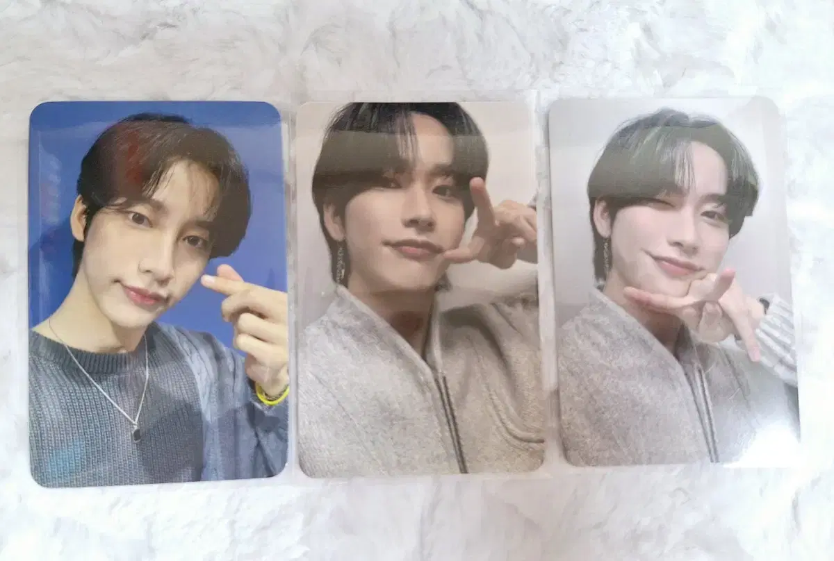 Onlyoneof photocard wts Chapter 29 bulk sells