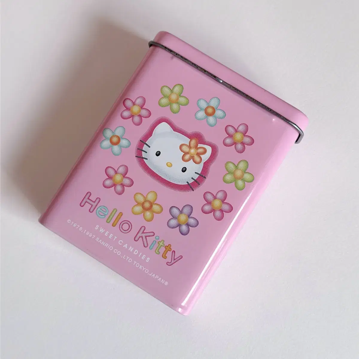 Classic Kaohana Kitty Tin Case