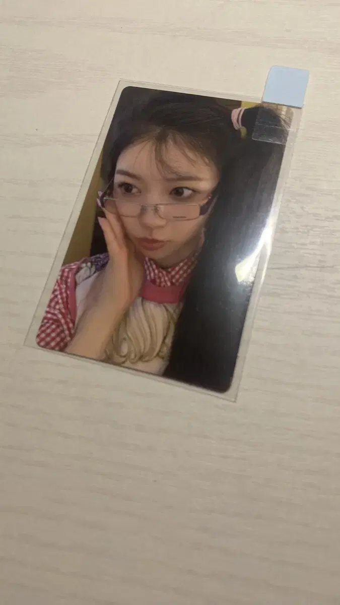 Eyelet Mocha weverse a photocard