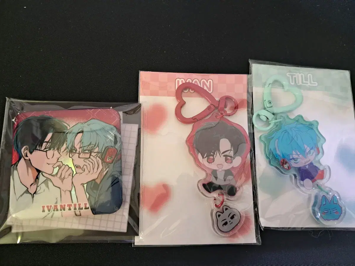 Aste Ibantyl unofficial goods sell wts keyring badge