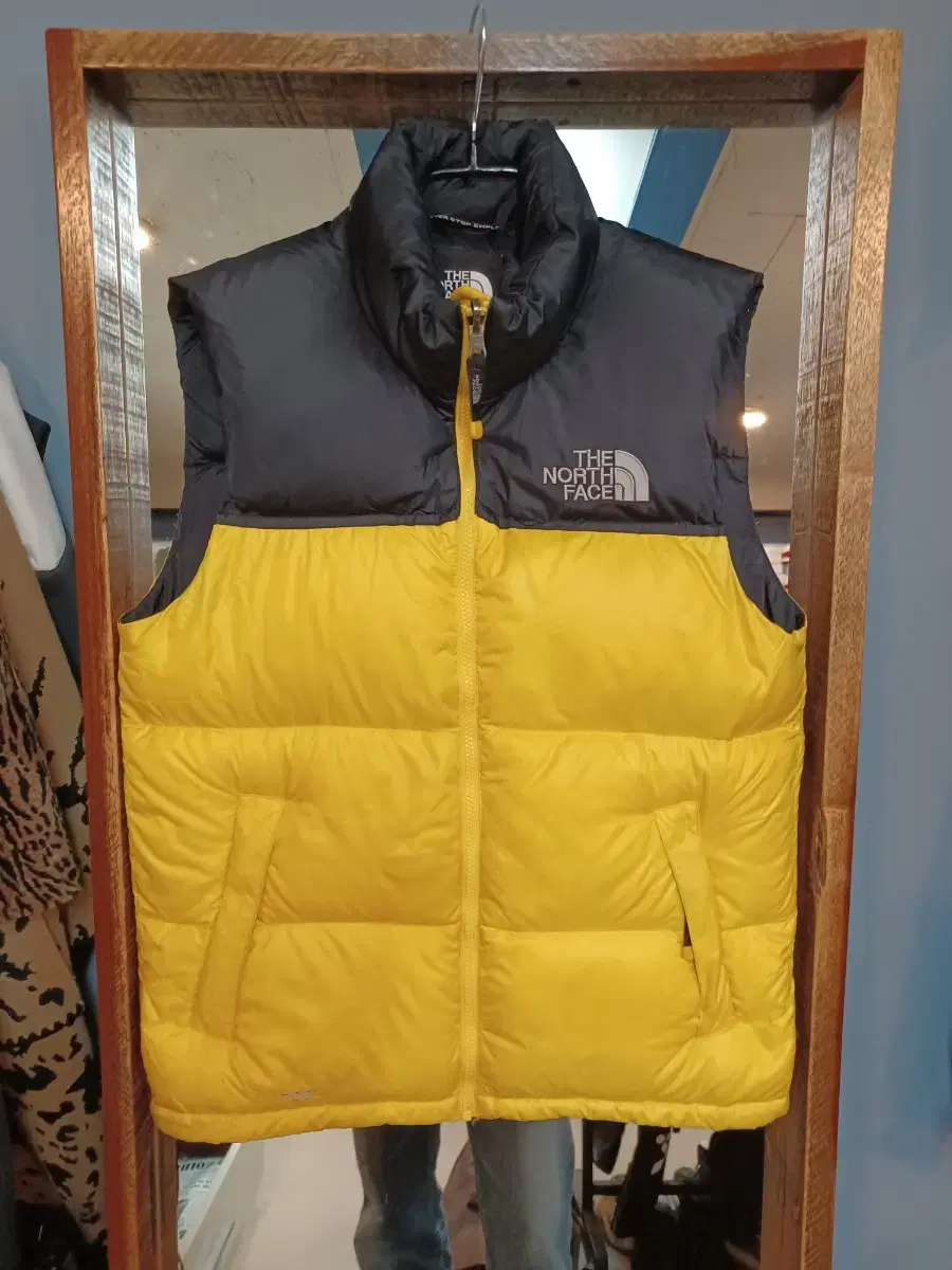 The North Face Nupsi 700 Puffer Vest Yellow Yel 90