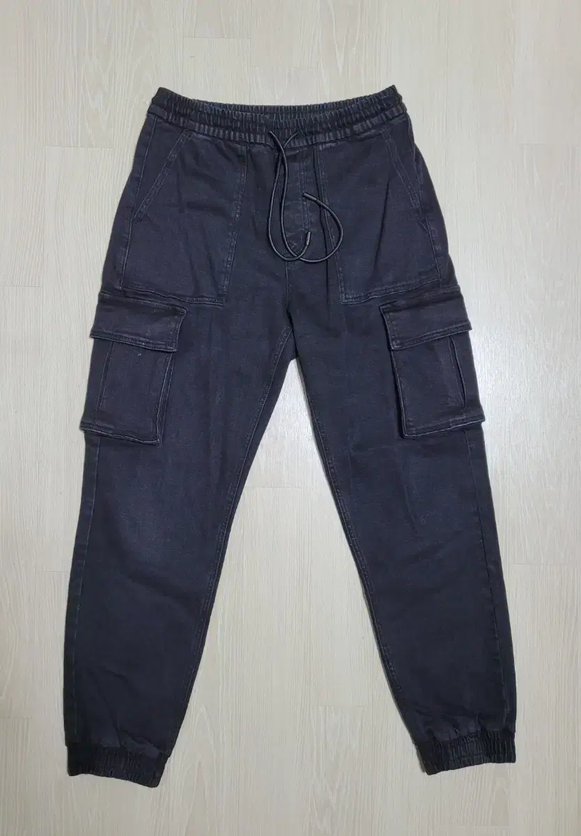 [30-32] Gentleman's Standard Denim Cargo Jogger Pants in Wish Black