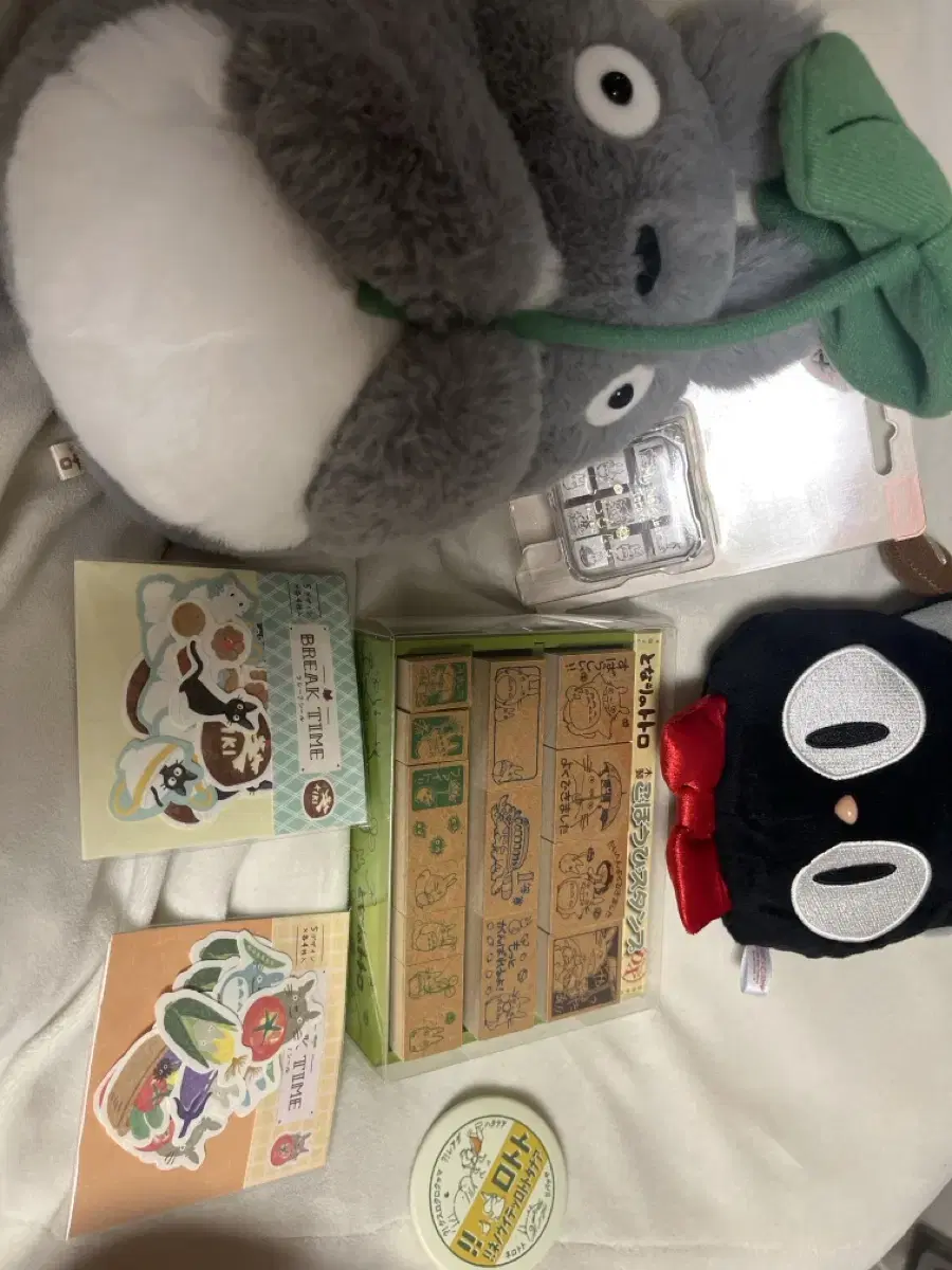 Sell Totoro merchandise