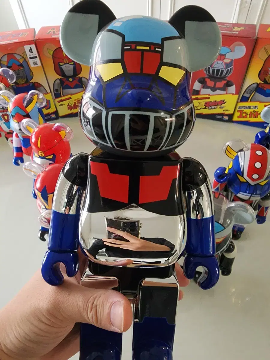 Bearbrick Mazinga Z Chrome 400% only unsealed