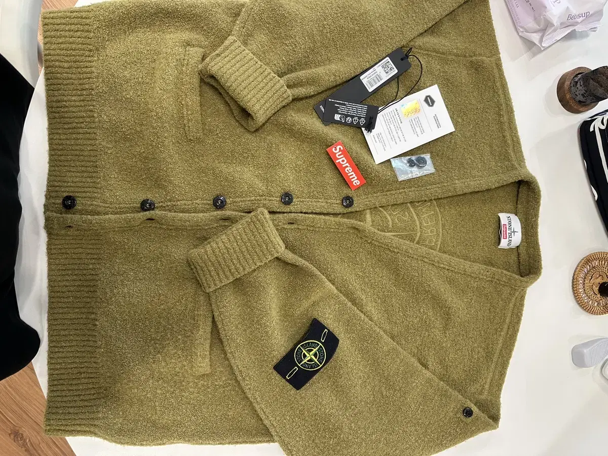 Brand new stone supreme cardigan Quick sale size M