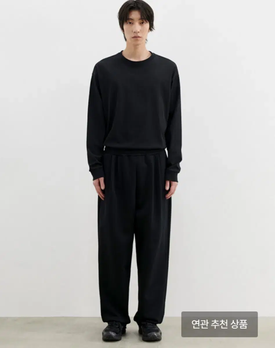 Essentials by EQL Two-Tuck Detail Banded Pants