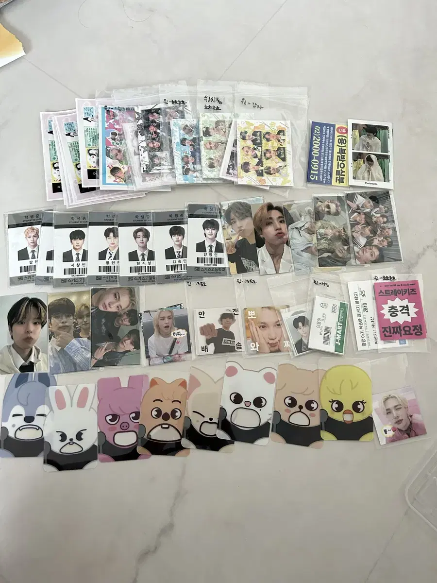 unstanning)straykids skz unofficial goods bulk wts