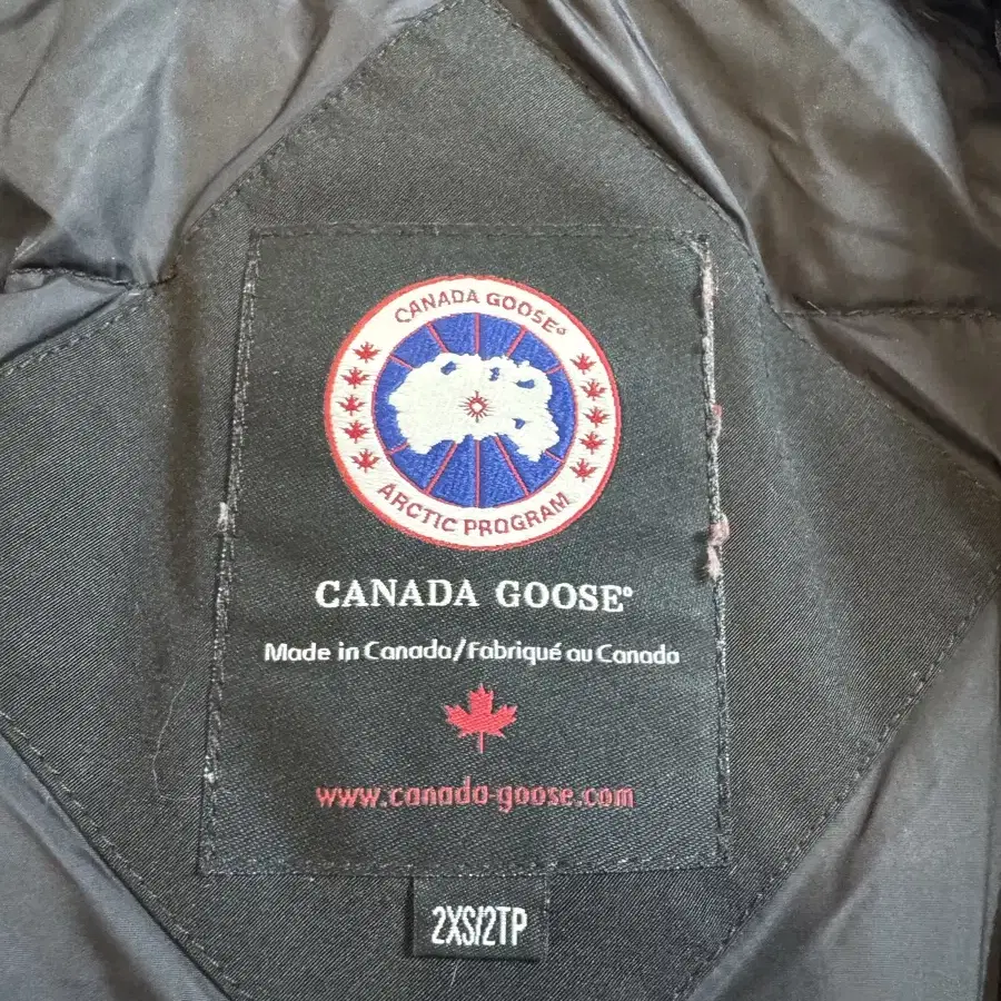 정품 canada goose 캐나다구스 패딩