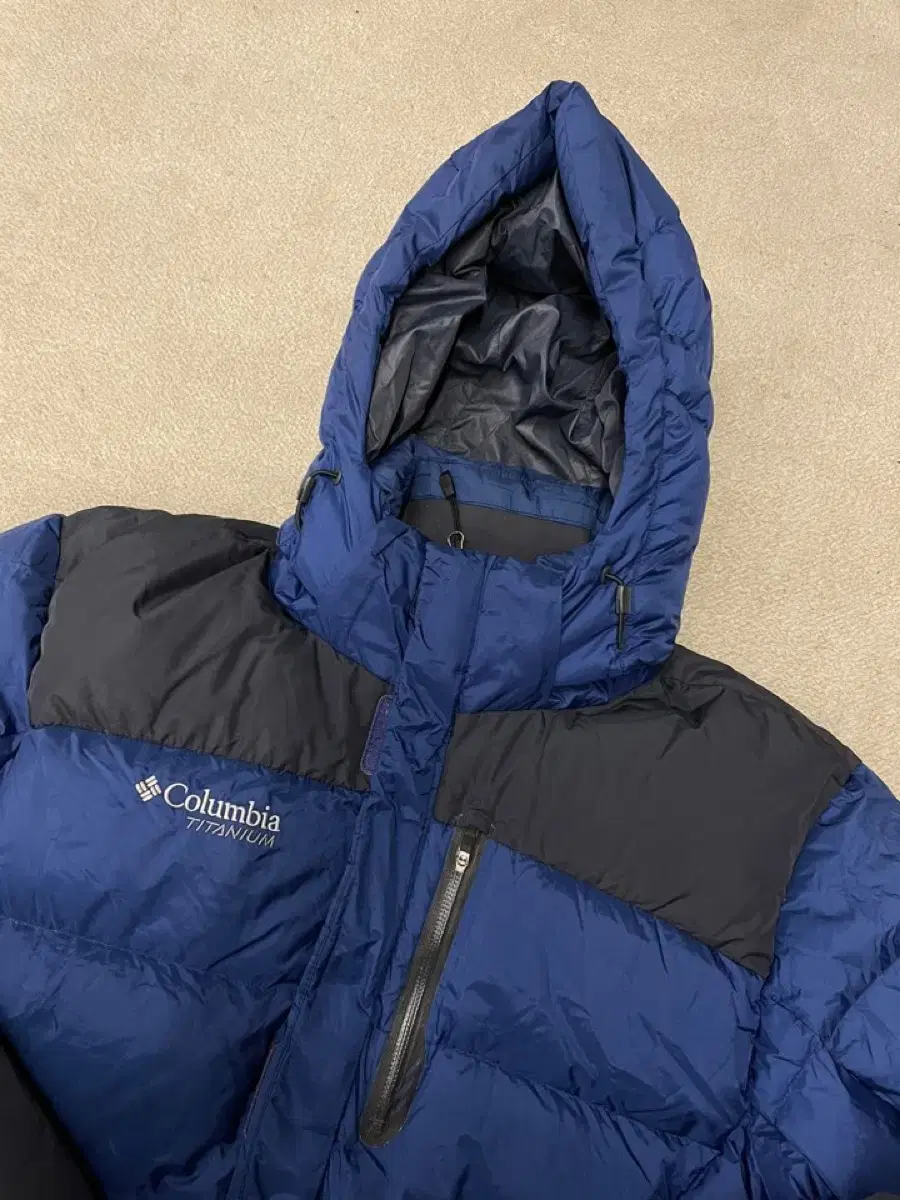 Genuine/XL) Columbia Goose Down Padding