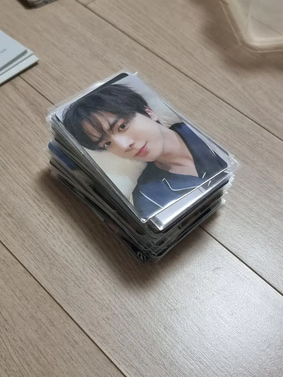 The Boyz photocard Bulk wts of about 80 cards