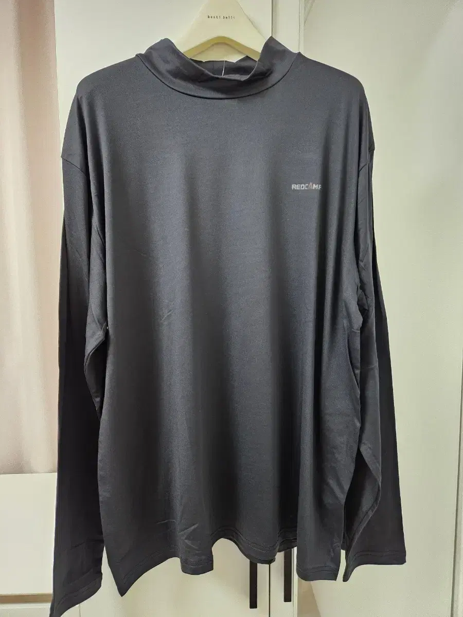 Vahn pola black t-shirt (new, unworn)