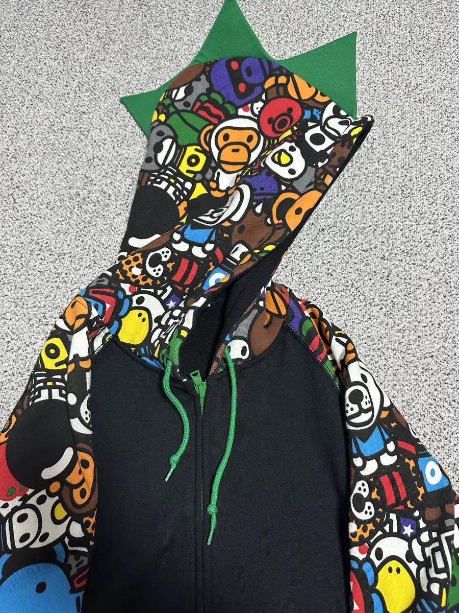 [L] Vape Safari Hoodie Zip Up