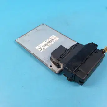 아우디 A4 ECU 모듈 8R0 907 364B / 8R0907364B