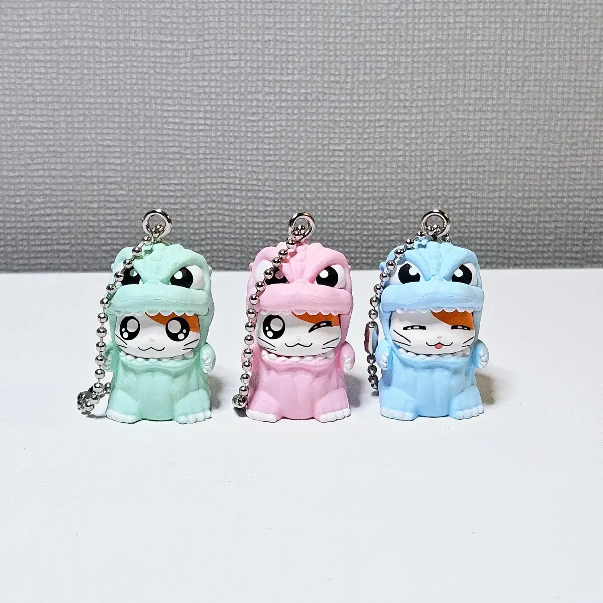 Hamatori Godzilla Gacha keyring wts Machiboke Nui Mejirushi Figures