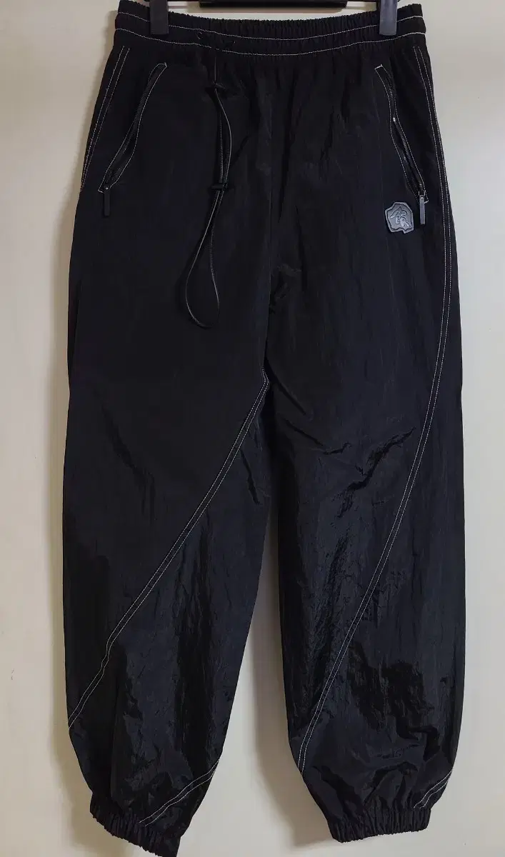 [A1]アダーエレス Sculpture trackpants Sculpture trackpants