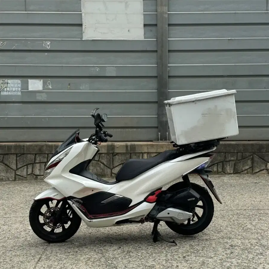 pcx125(깔끔한 배달새팅 판매합니다!)