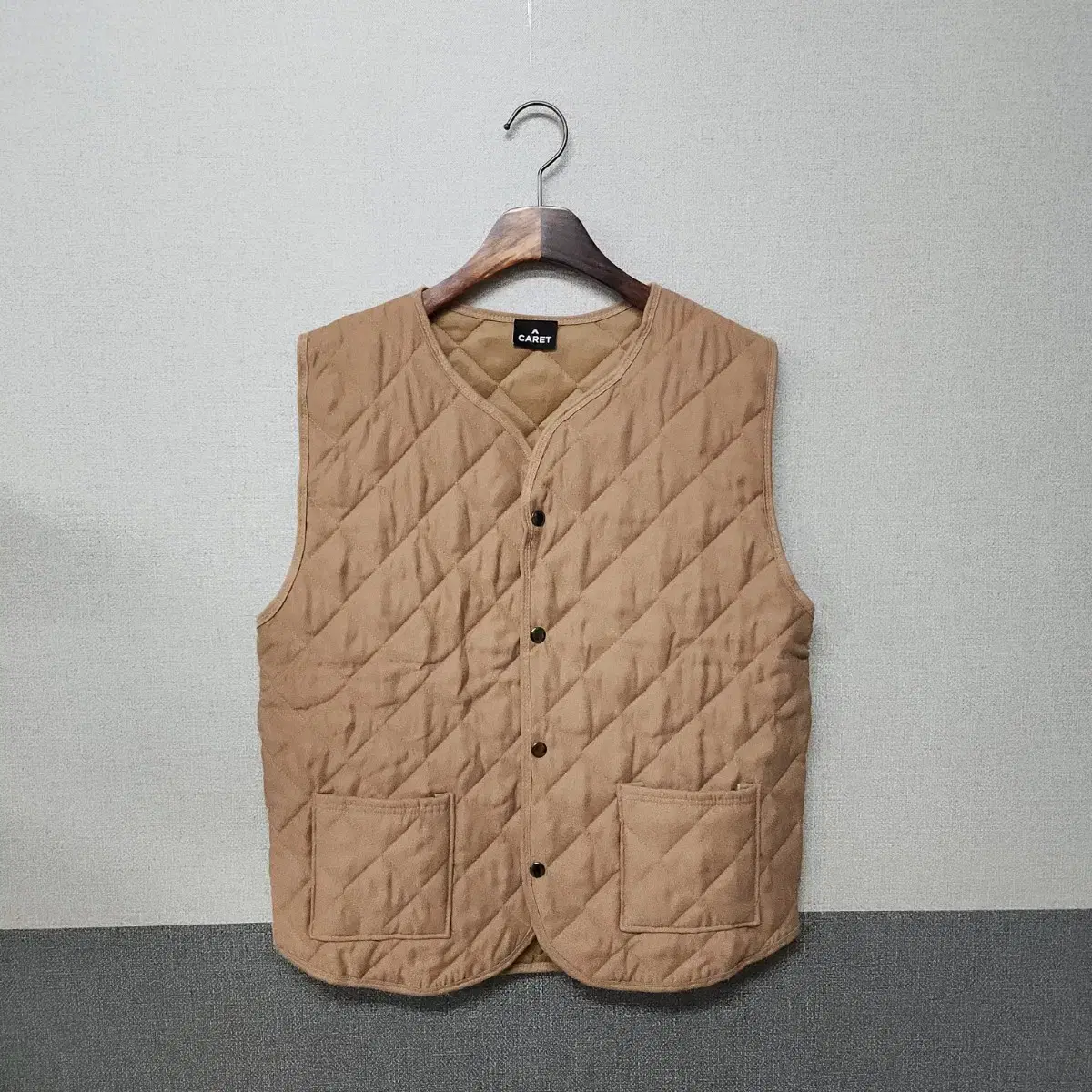 F) CARET Men's Quilted Vest for Men