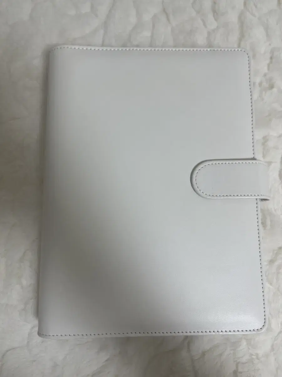 Macarons binder A5 white wts with fillings