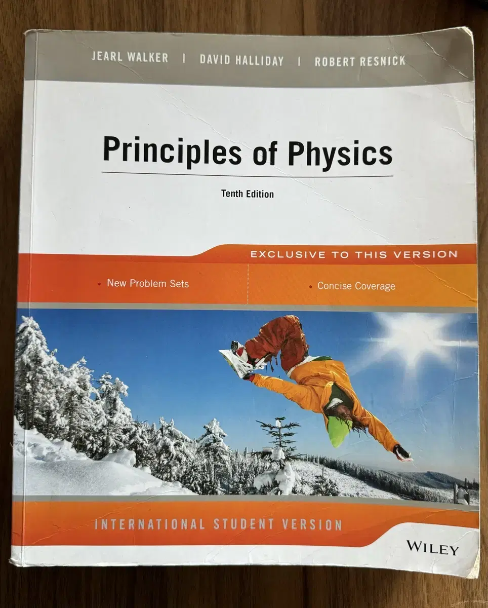 Principles of Physics (일반물리학 원서 10판)