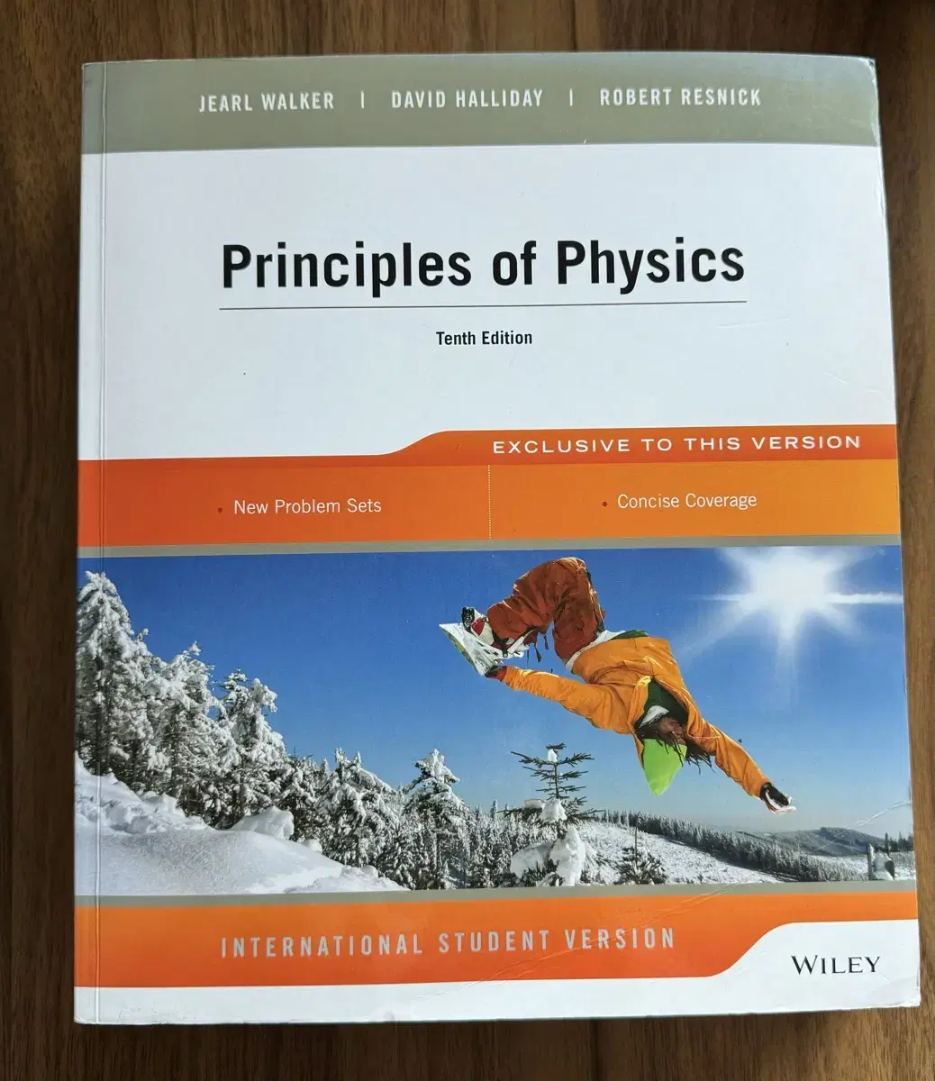 Principles of Physics (일반물리학 원서 10판)