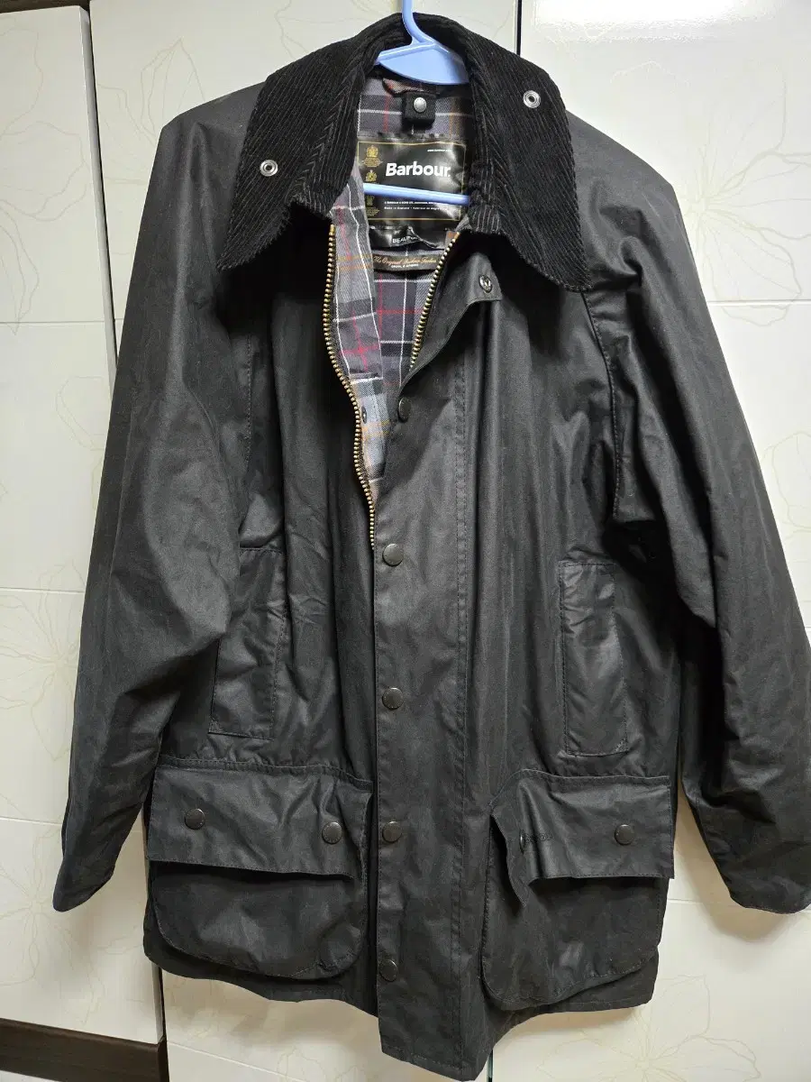 I'm selling 40 Barbour Viewport Blacks