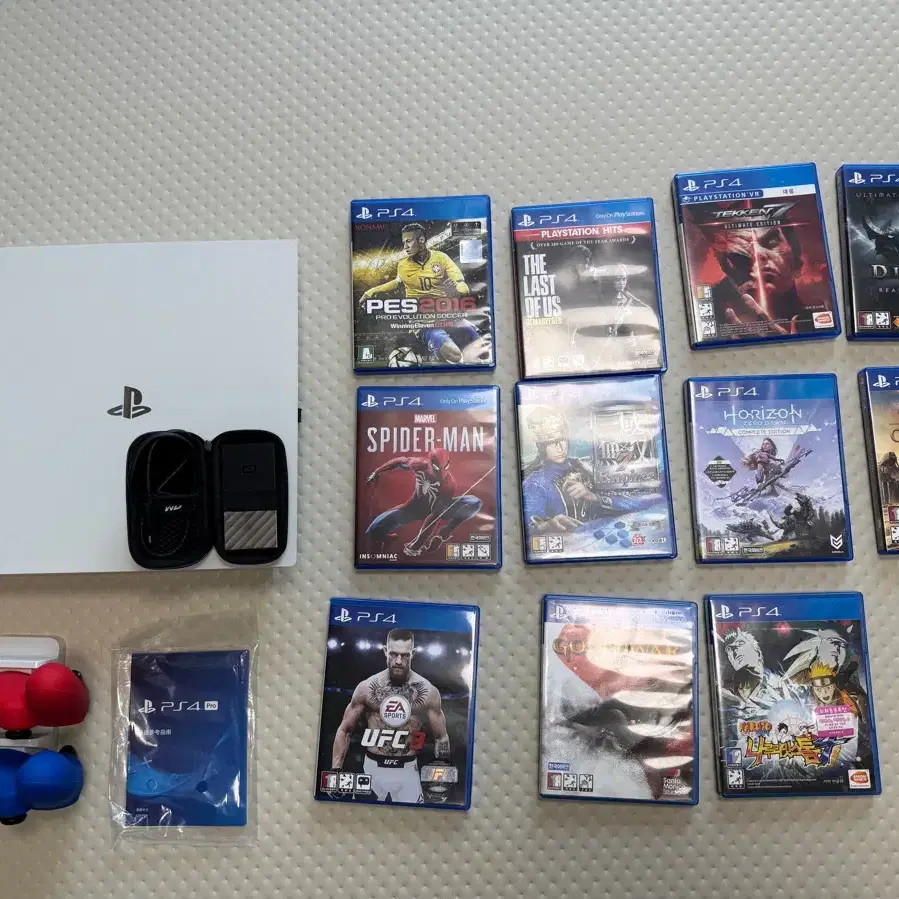 PS4PRO(게임 포함) 판매해요