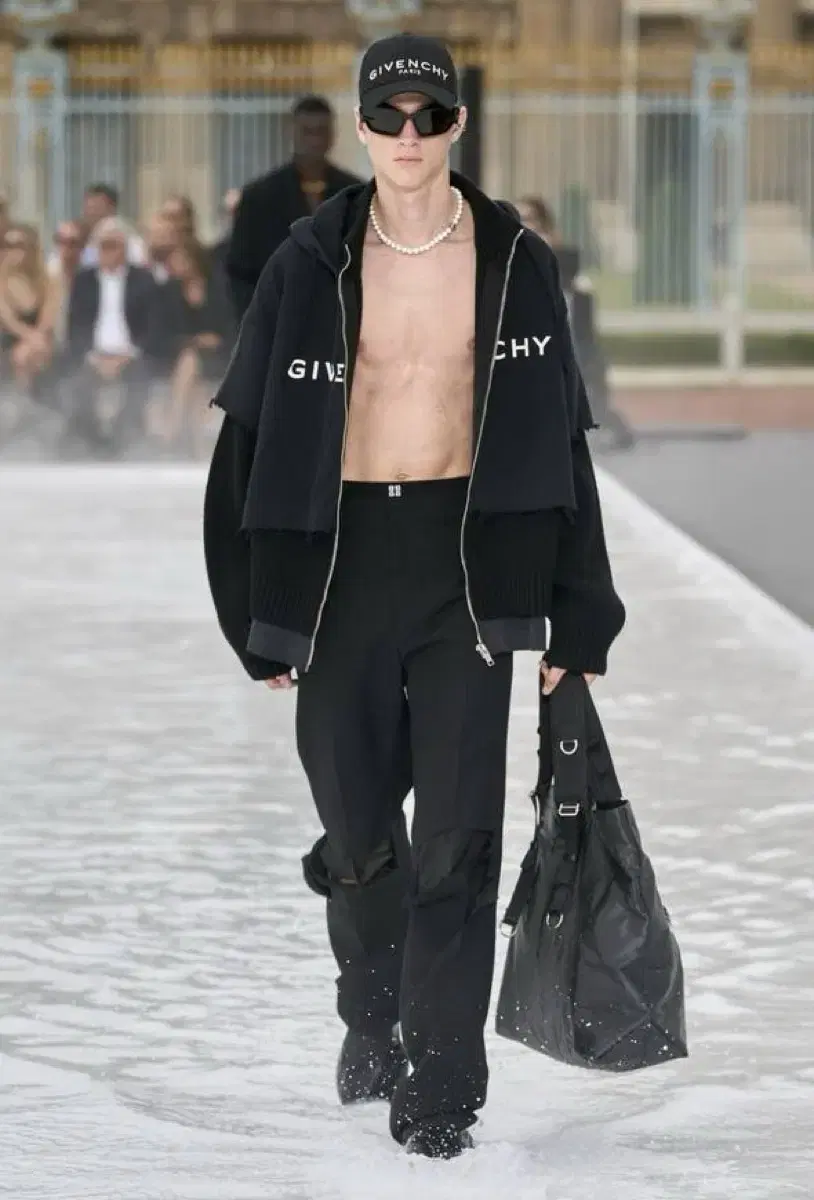 [L] Givenchy Givenchy 23s/s Layered Hooded Zip-up Black