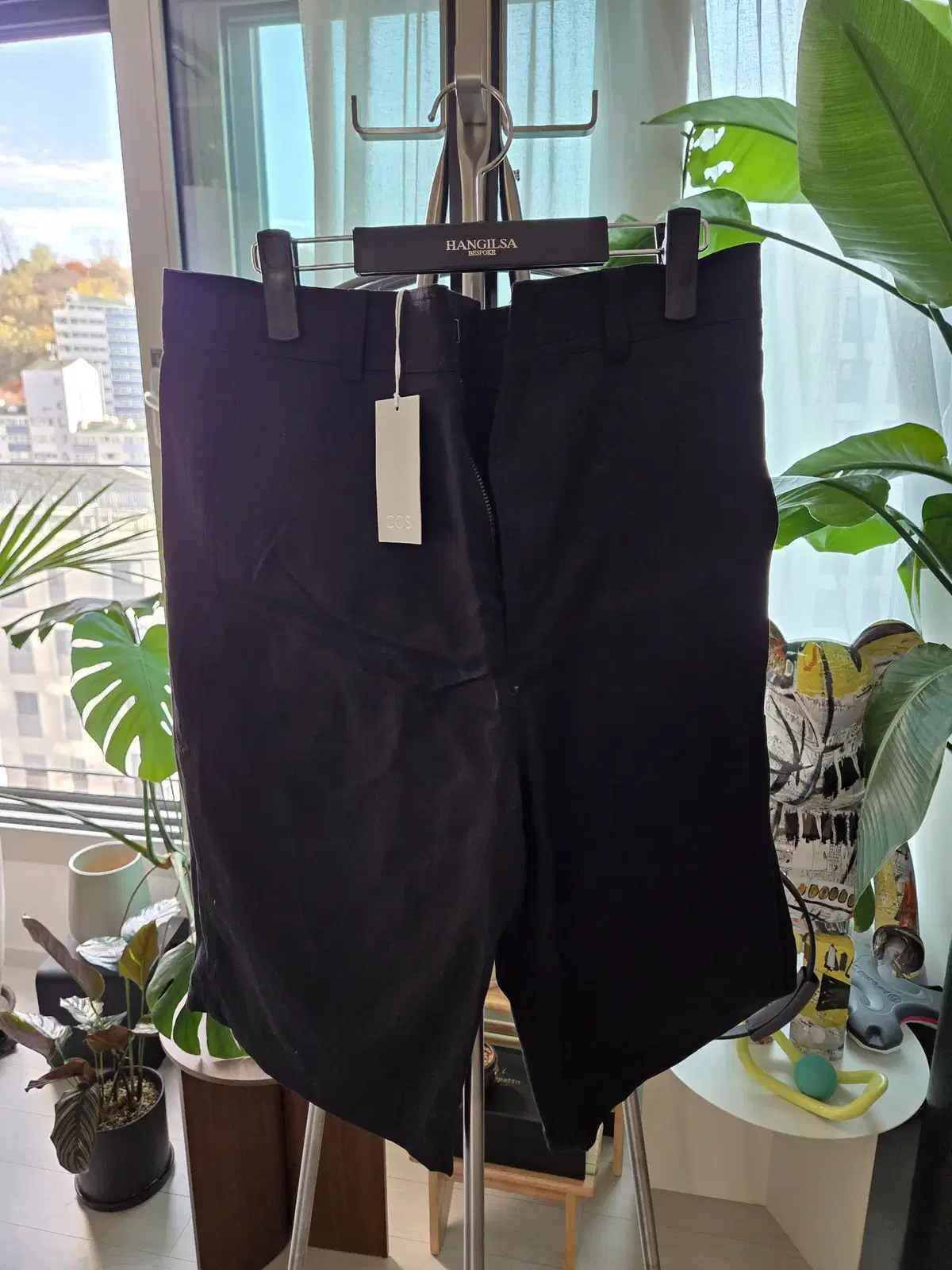 COS Black wide-legged shorts pants new in stock size 48