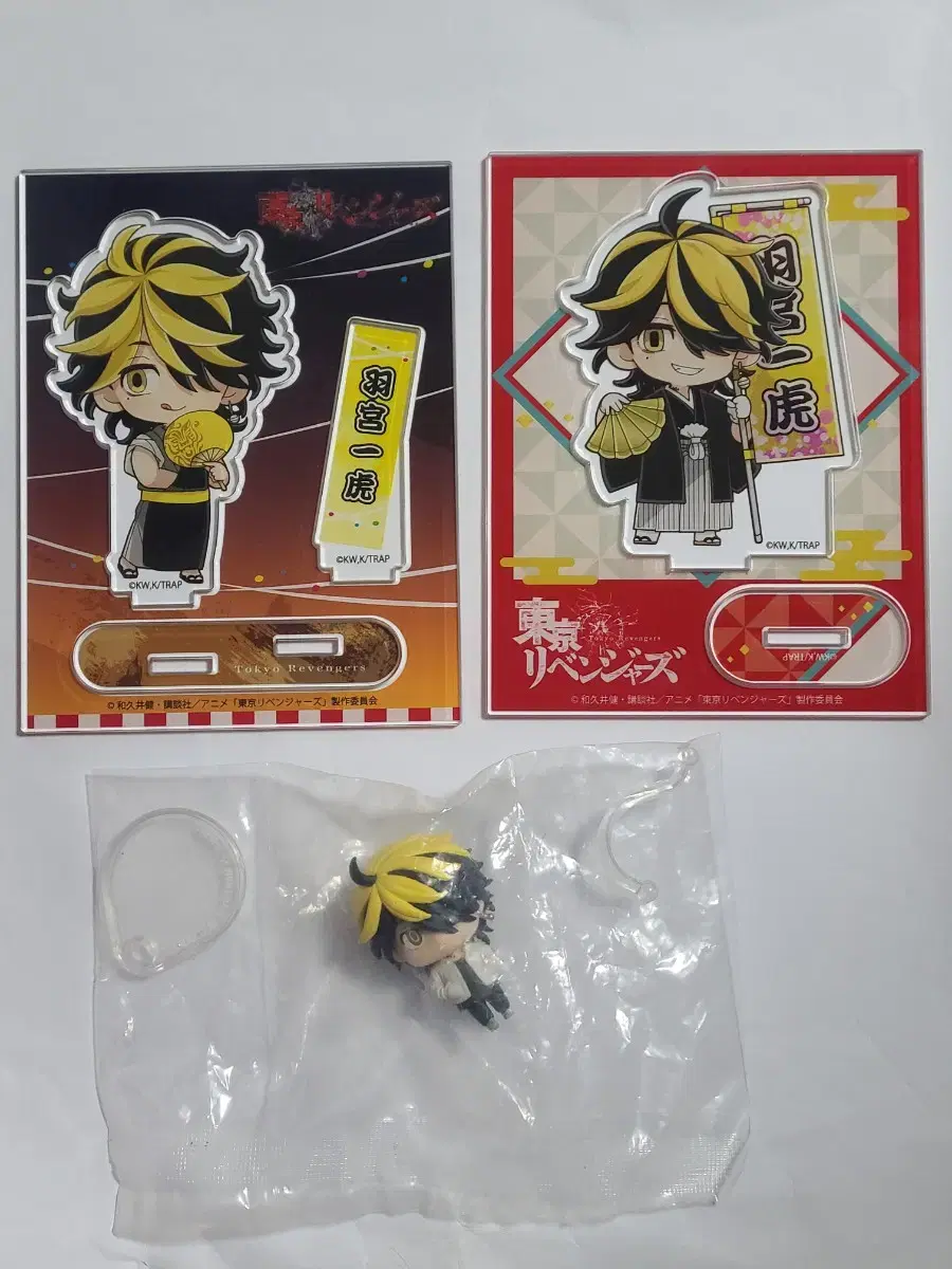 Tokyo Revengers Toriben Hanemiya Kazutori acrylic Stand, mini-figure merchandise