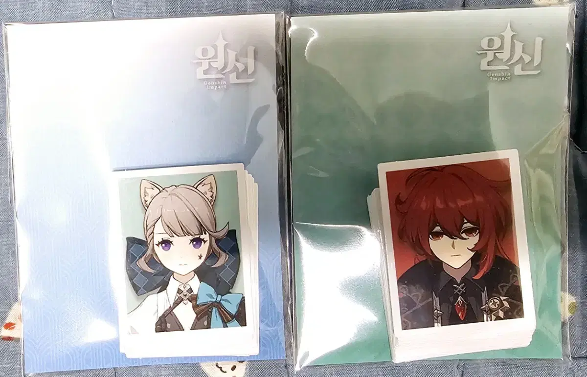 We sell Genshin Impact cafe goods, keyrings, and acrylic stands.