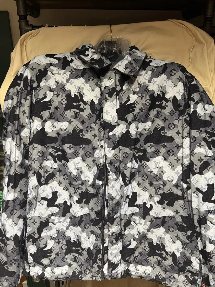 Louis Vuitton Jacket Bloom Military Monogram Reversible