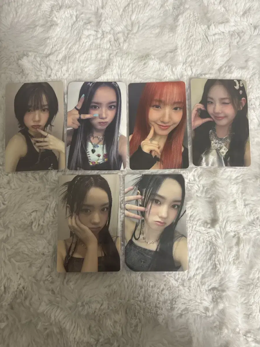 Eunice photocard wts Bang Yoon Haelicia Pow with muu Curious Lucky Draw