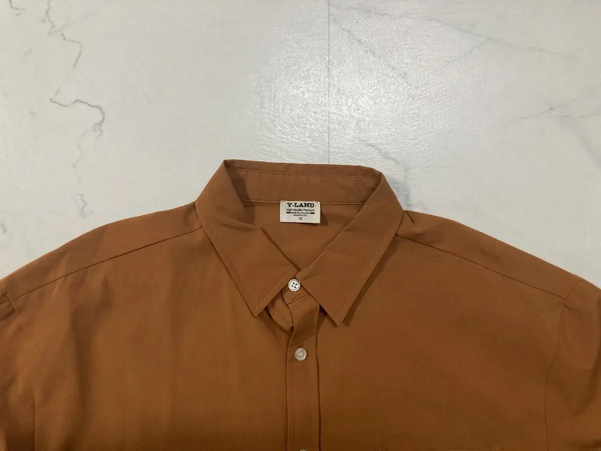 (almost new) y land wrinkle free shirt 100-105