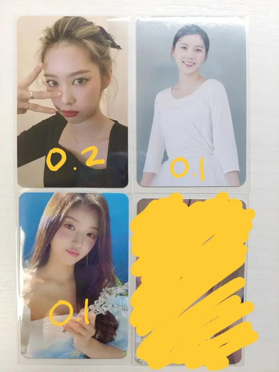 Oh My Girl Photocard (Lilup Jiho/Multi-seasonal Hyojung/Lee Yeoreum (Youi))