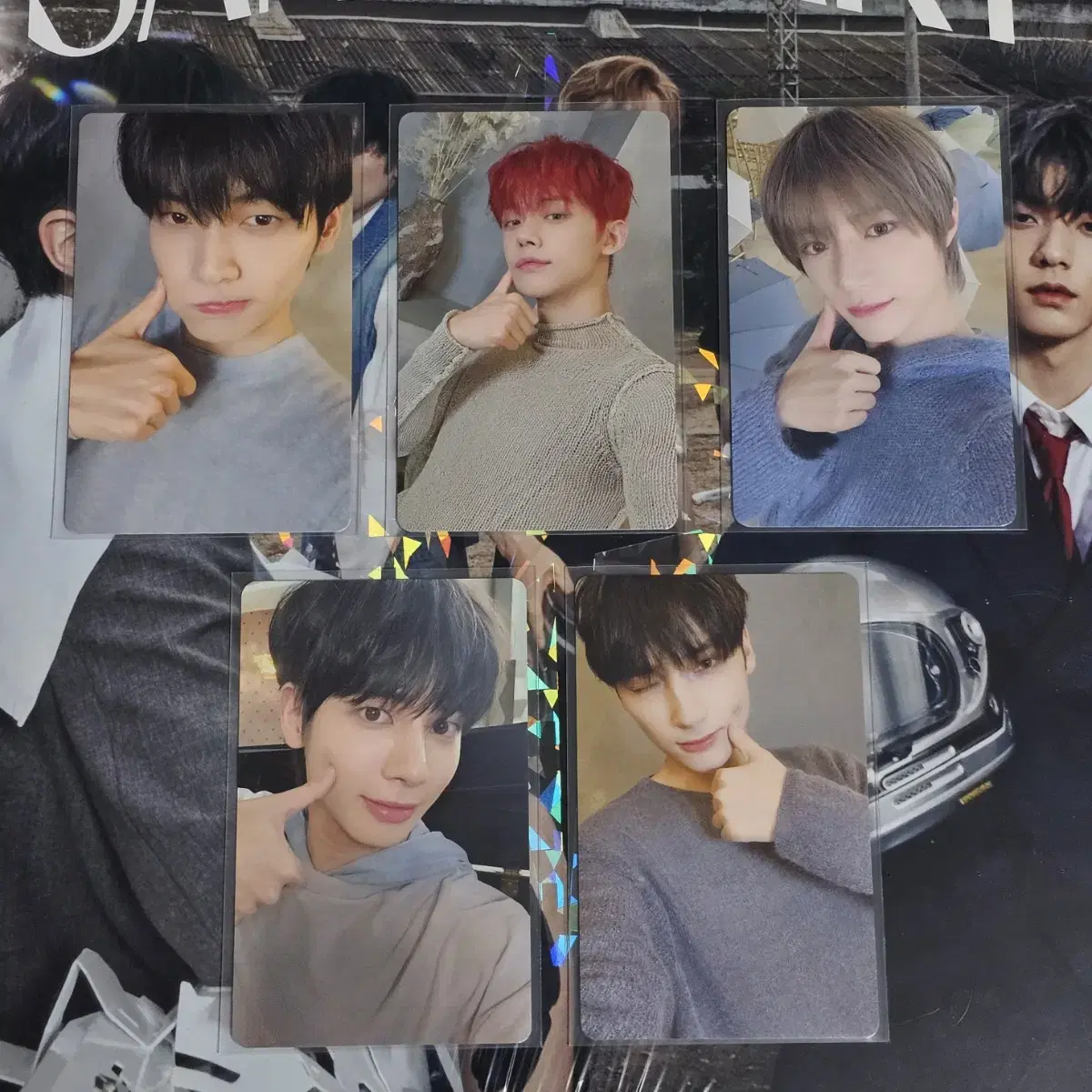 txt starchairSanctuary comebacklive comeback live pre-order benefitsgroupphotocard