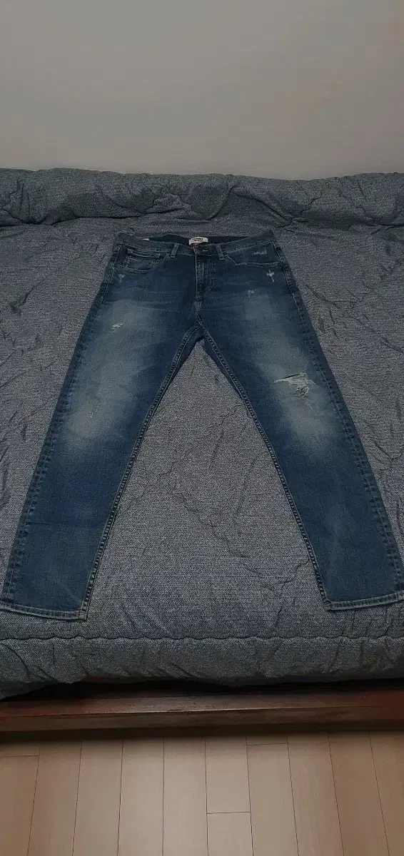 [30-31] Tommy Hilfiger Men's Jeans