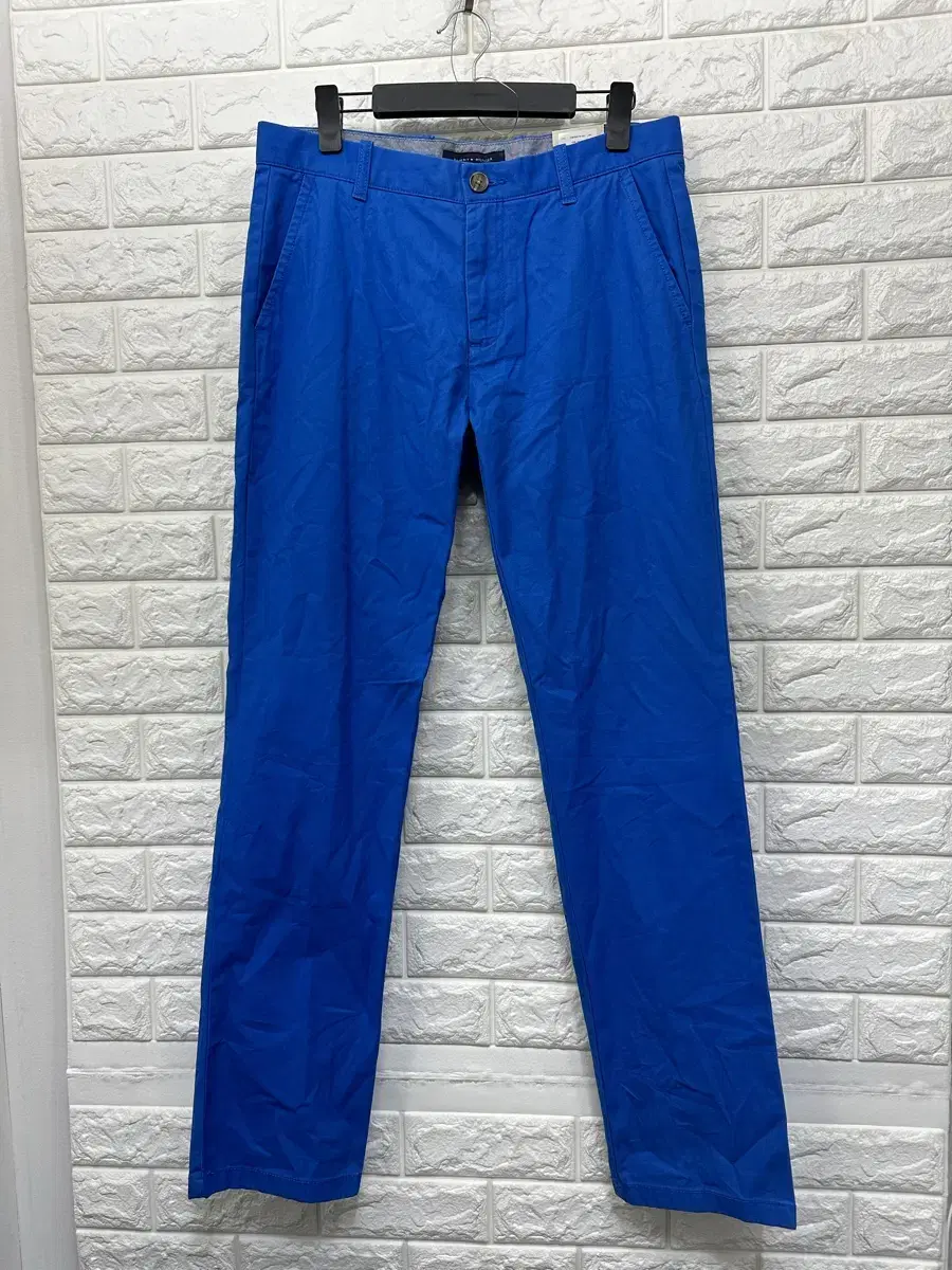 Tommy Hilfiger Pants 32