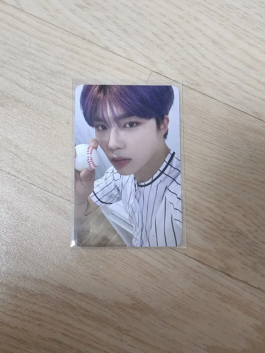 ZB1 Gunwook Baseball photocard baseball photocard apple music