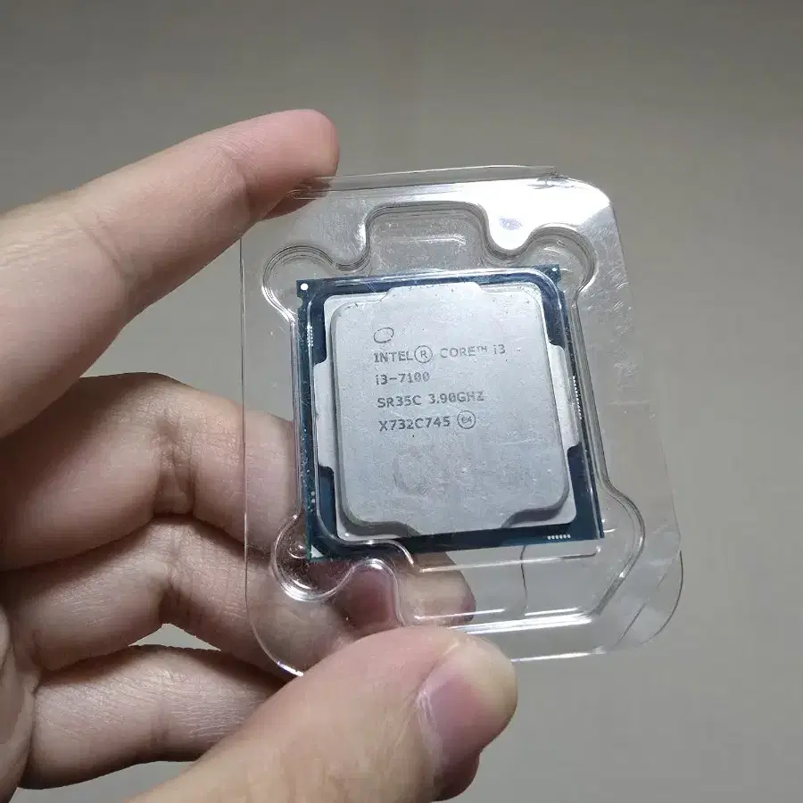 인텔 i3 - 7100 cpu