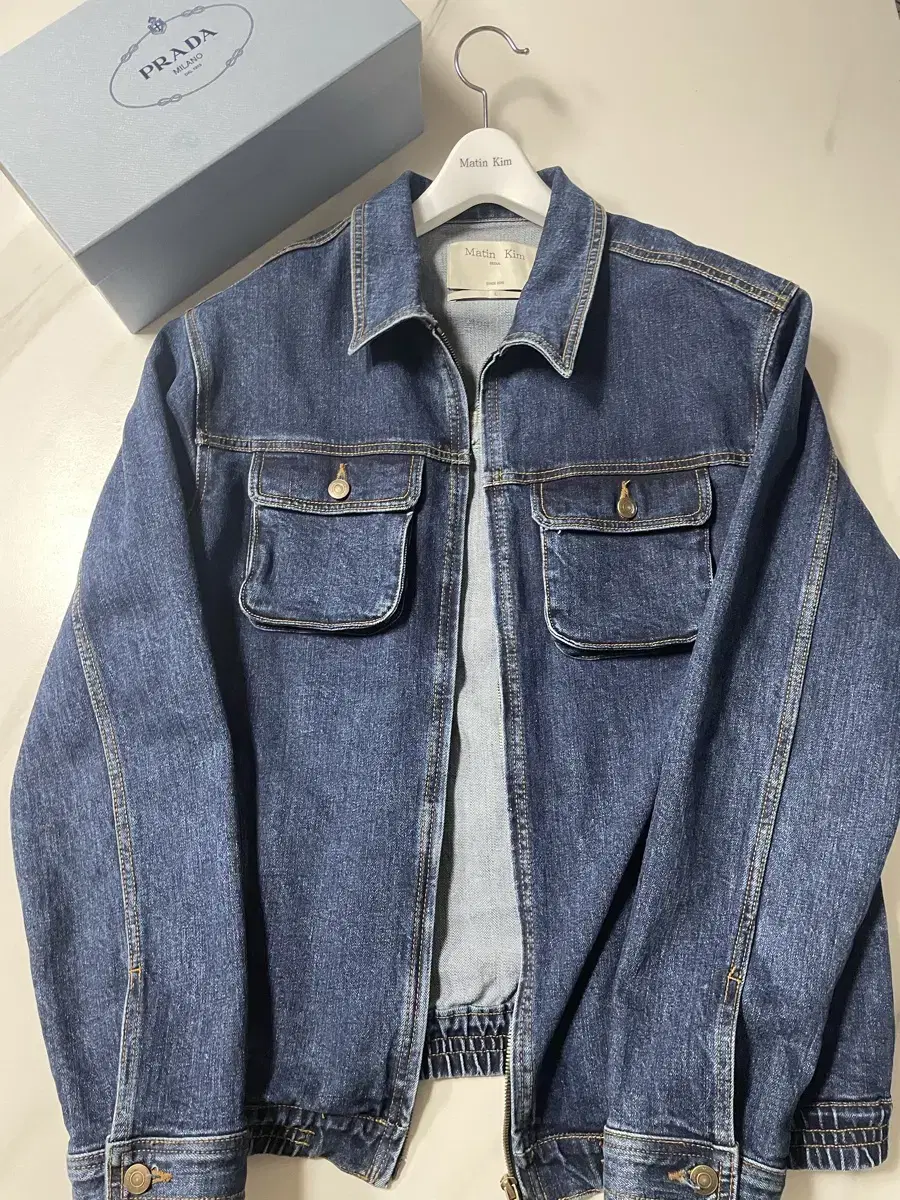 Communication) Matinkim Denim Jeans Jacket