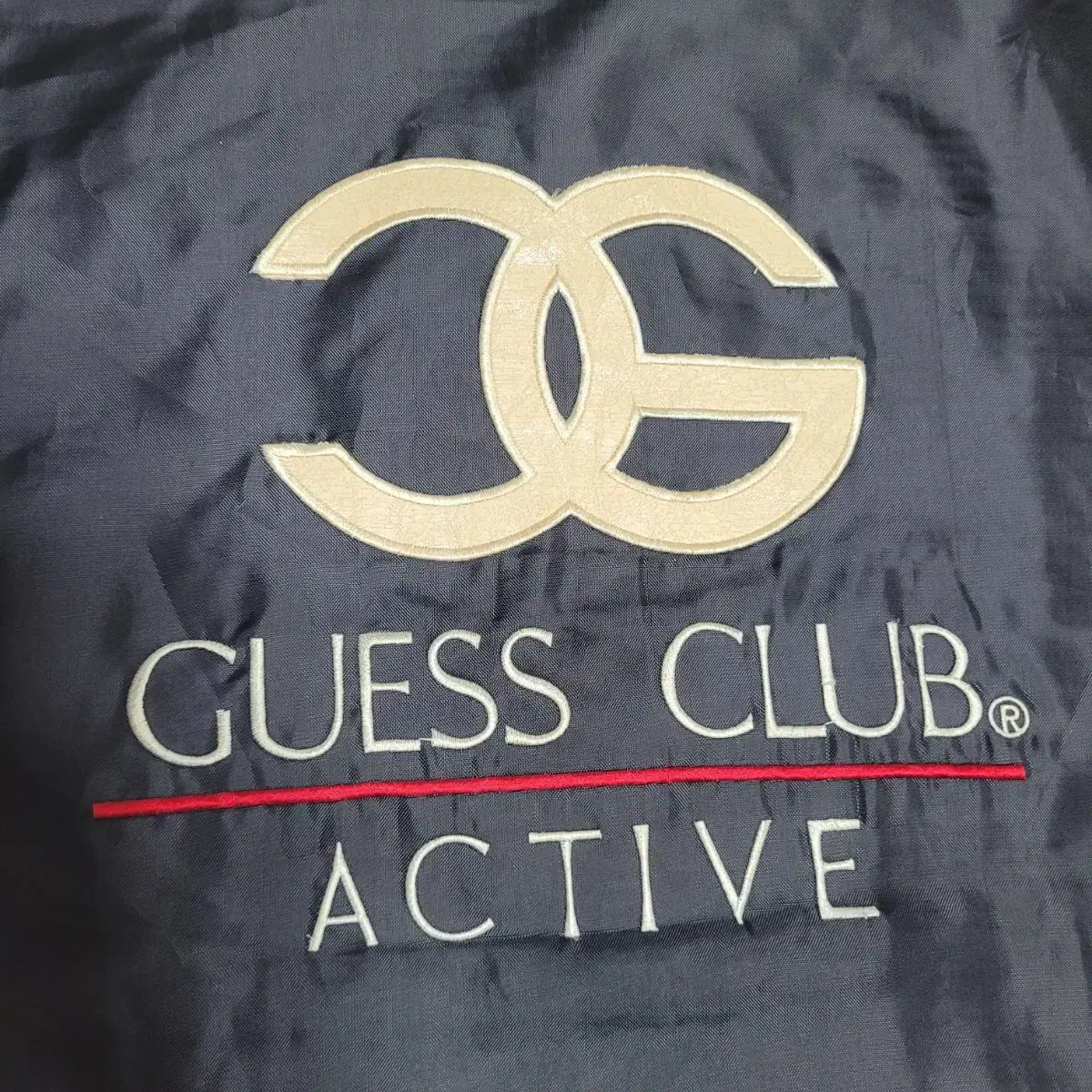 guess club active 자수로고 올드스쿨 빅로고 바람막이자켓