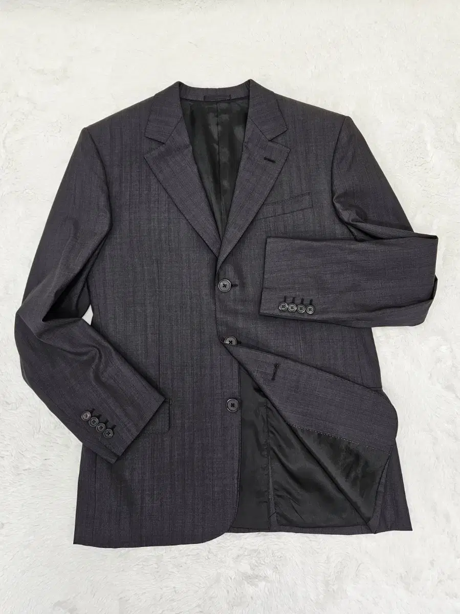 Louis Vuitton Tailored gray blazer