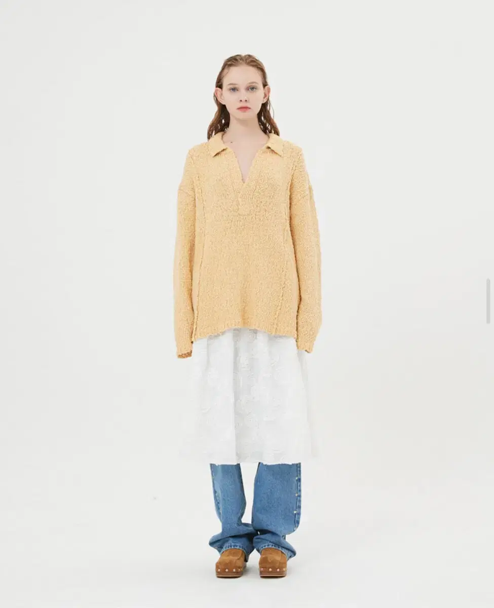 Moonlight pintucked loose-fit collar knit vanilla-yellow