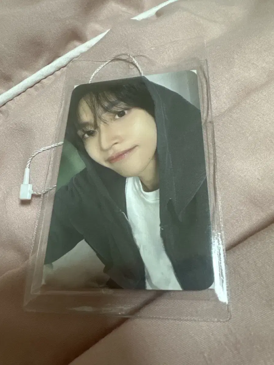 Rize Hooded Zip-up wonbin photocard