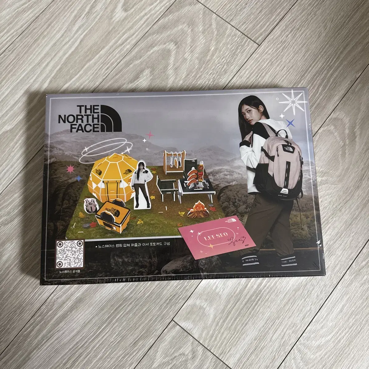 ive The North Face leeseo 3D Puzzle Acrylic Stand Photo Card WTS