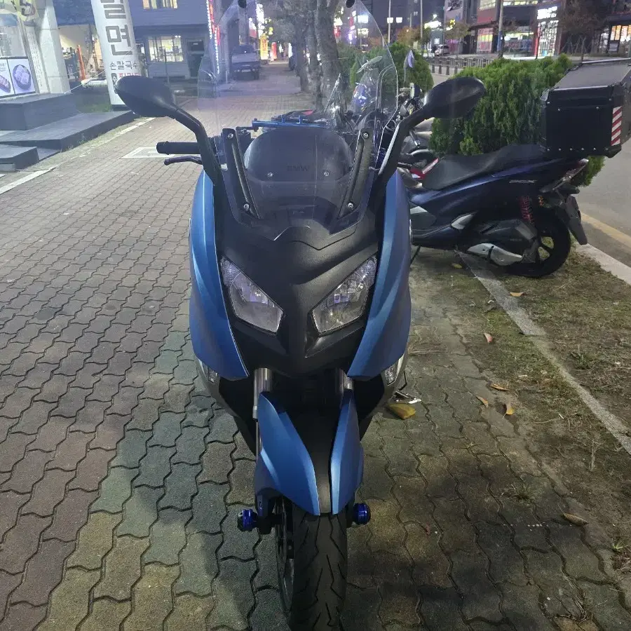 부산 BMW c600s