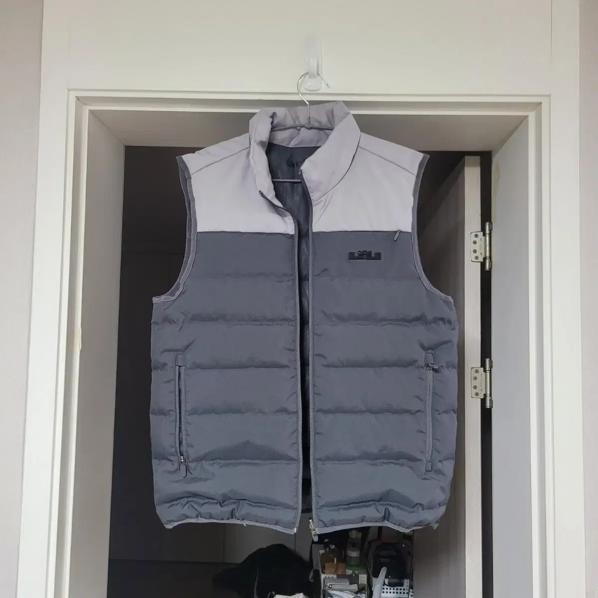 Nike LeBron Reversible Reversible Goose Down Puffer Vest