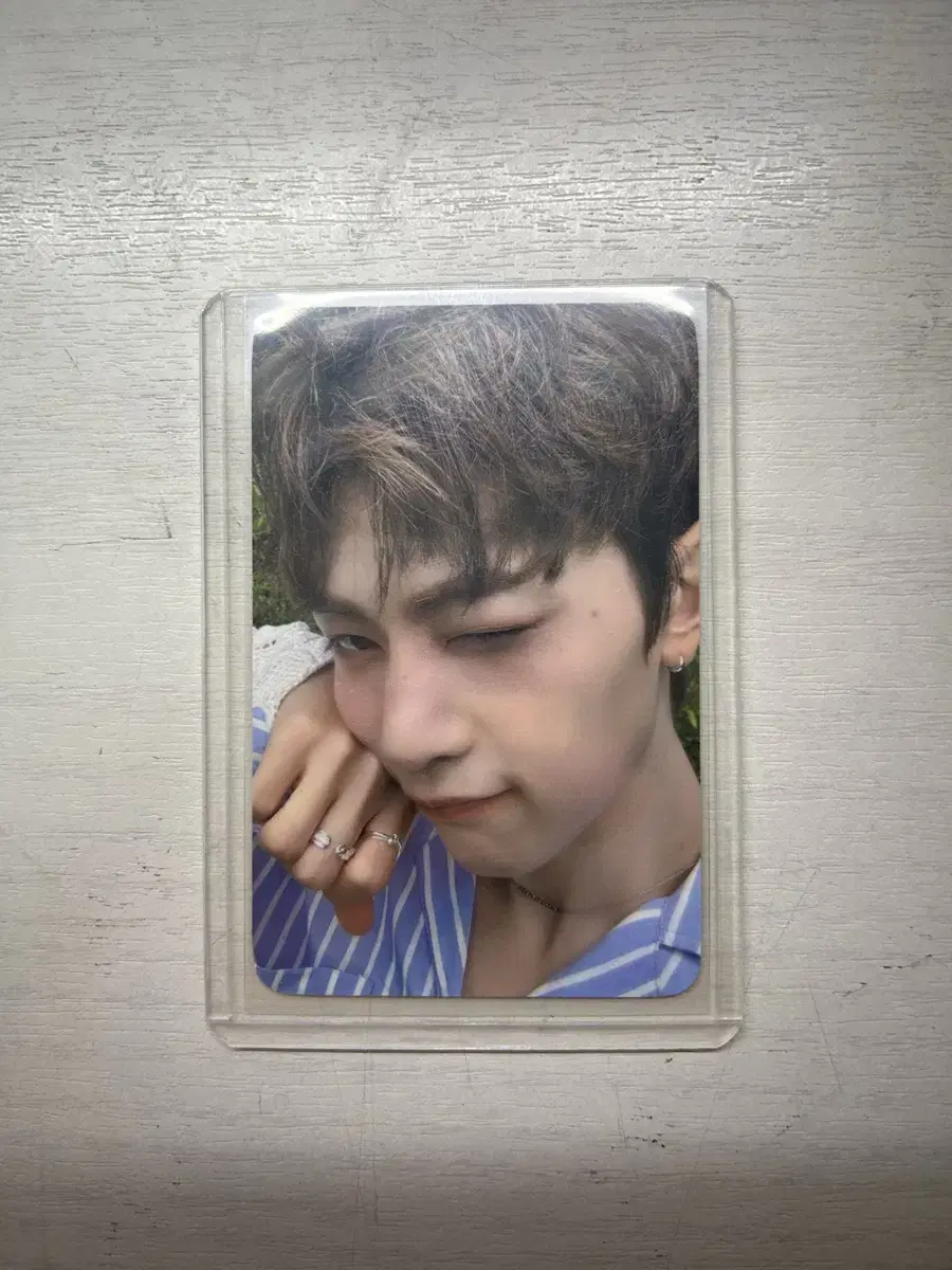 Zerobaseone Matthew photocard sells (book 4 everline ahgungbang.ver)