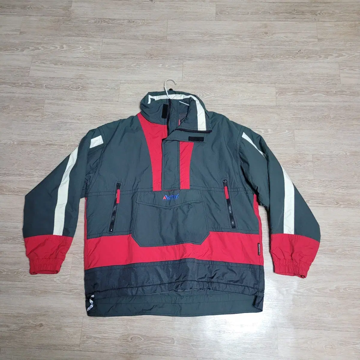 Old School ACTIV Milano Ski Quilted Puffer Jacket